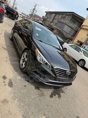 Hyundai Sonata Sport 2.0T Sedan FWD (2.0L 4cyl 6A) 2016 Black