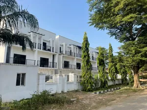 5bdrm Townhouse/Terrace in Gwarinpa, Bunkoro for sale