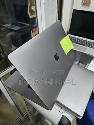 Laptop Apple MacBook Pro 2019 16GB Intel Core i7 SSD 512GB