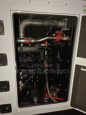 350kva Perkins Diesel Soundproof Generator 100% Copper Wire Low Noise