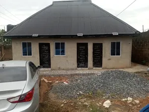 Furnished Mini Flat in Oluyole Estate for rent