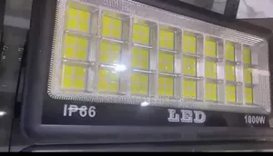 1000w Watts Benita Electric Floodlight 130,000-Lumen