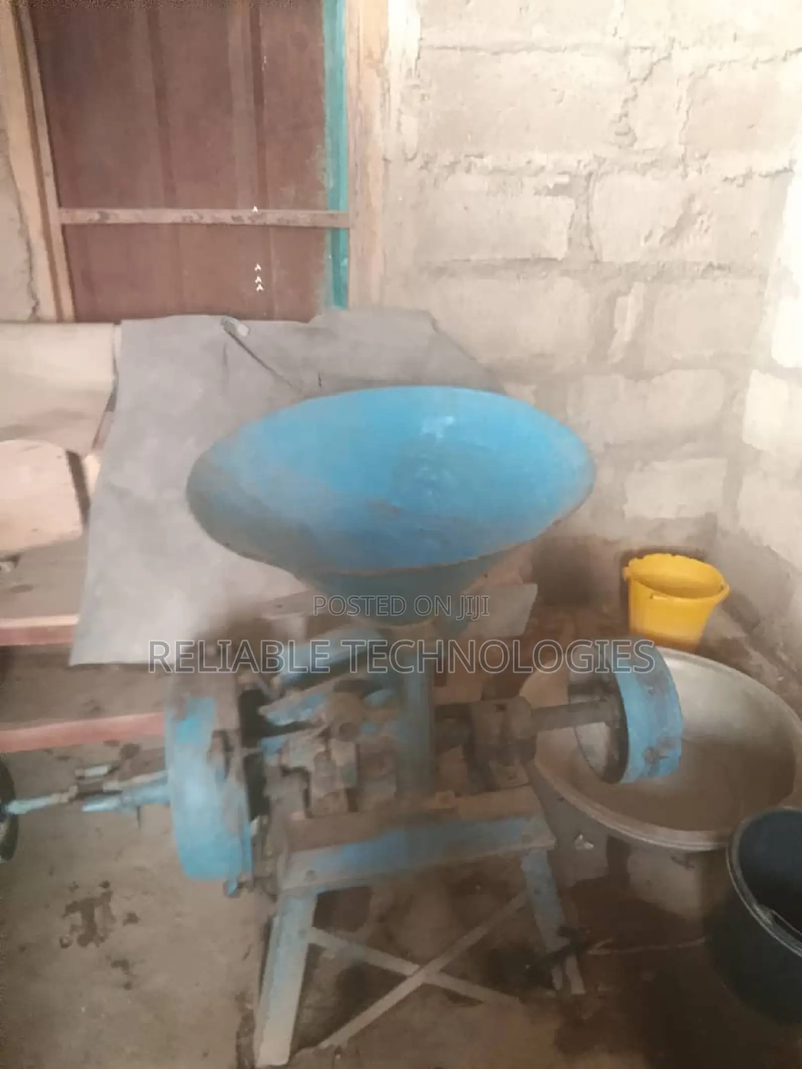 Commercial Grinding Machine