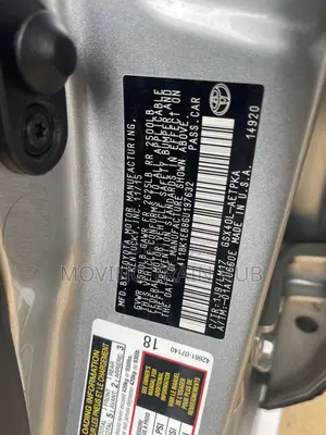 Toyota Avalon Limited FWD Sedan (3.6L 6cyl 6A) 2016 Silver