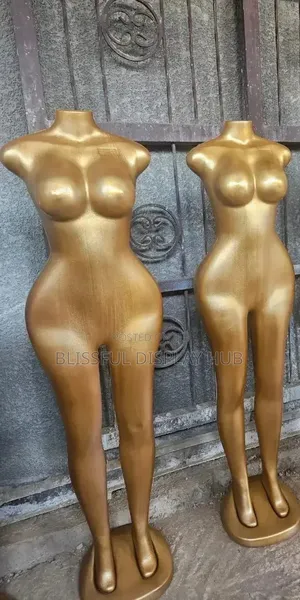 BBL Female Gold Mannequin