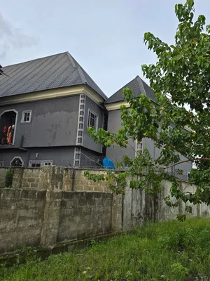 1bdrm Apartment in Ugbomro Effurun, Warri for sale