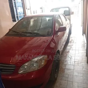 Toyota Corolla 2004 Red