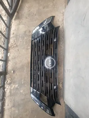 Front Grille Nissan Sentra 2021