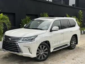 Lexus LX 2018 White
