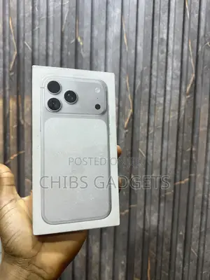 New Apple iPhone 17 Pro Max 1 TB Silver