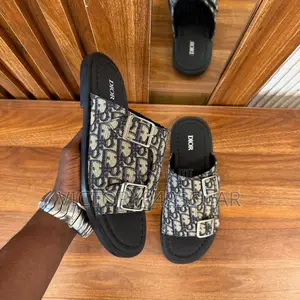 *Christain Dior Alias Sandal* *40-46*