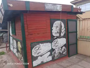 Palette Build Shop/Wood Built Shop/Big Kiosk