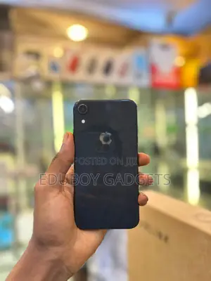 Apple iPhone XR 64 GB Black