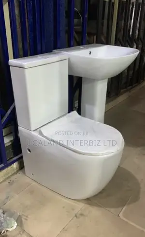 Modern White Ceramic Toilet