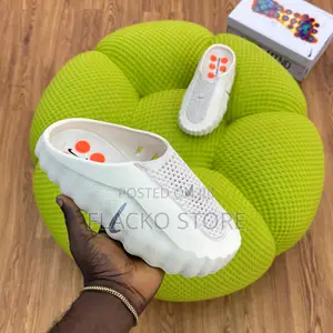 Original Nike Mind Clogs