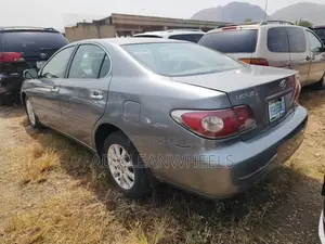 Lexus ES 330 Sedan 2004 Green