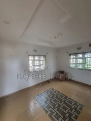 1bdrm Room & Parlour in Zionist Estate, Akala Express for rent