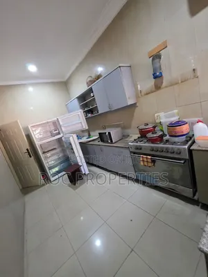 3bdrm Bungalow in Kado for rent