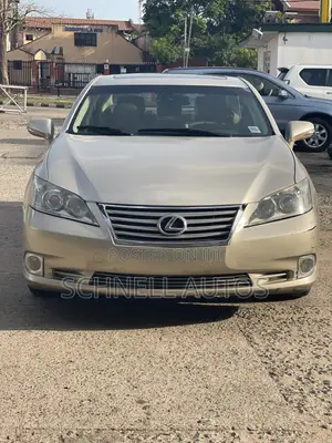 Lexus ES 350 2012 Gold