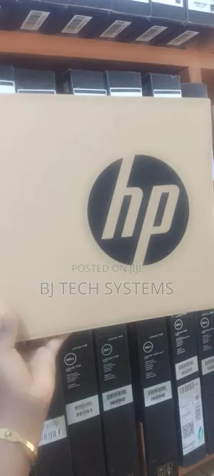 New Laptop HP EliteBook 1040 G8 32GB Intel Core i7 SSD 512GB