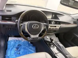 Lexus ES 2013 Blue