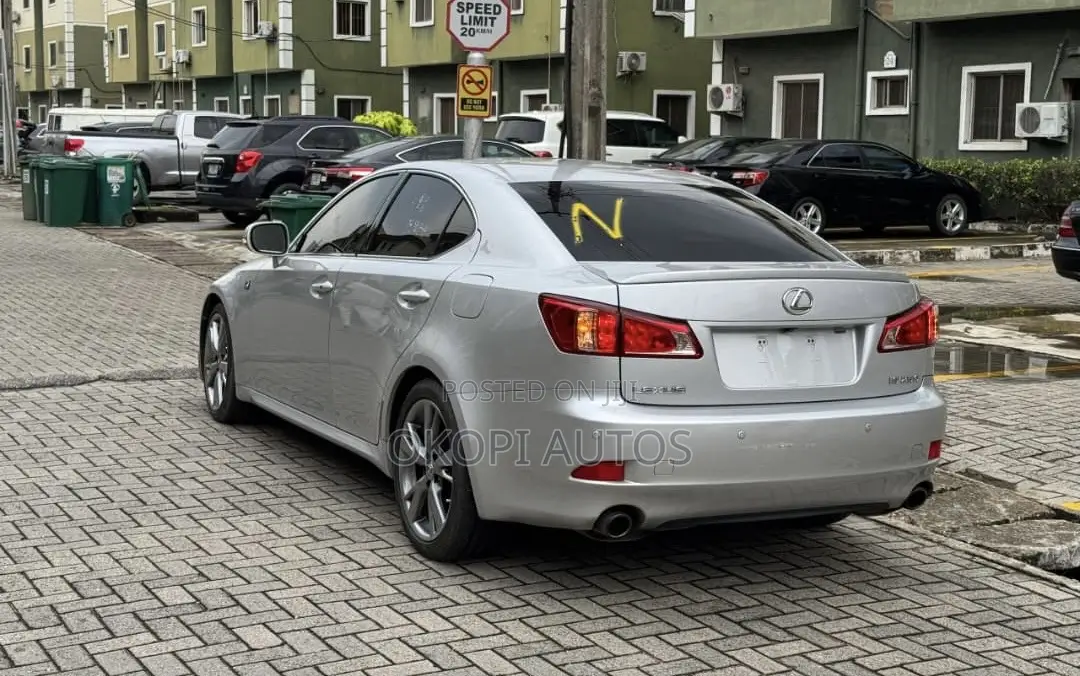 Lexus IS 2012 Silver
