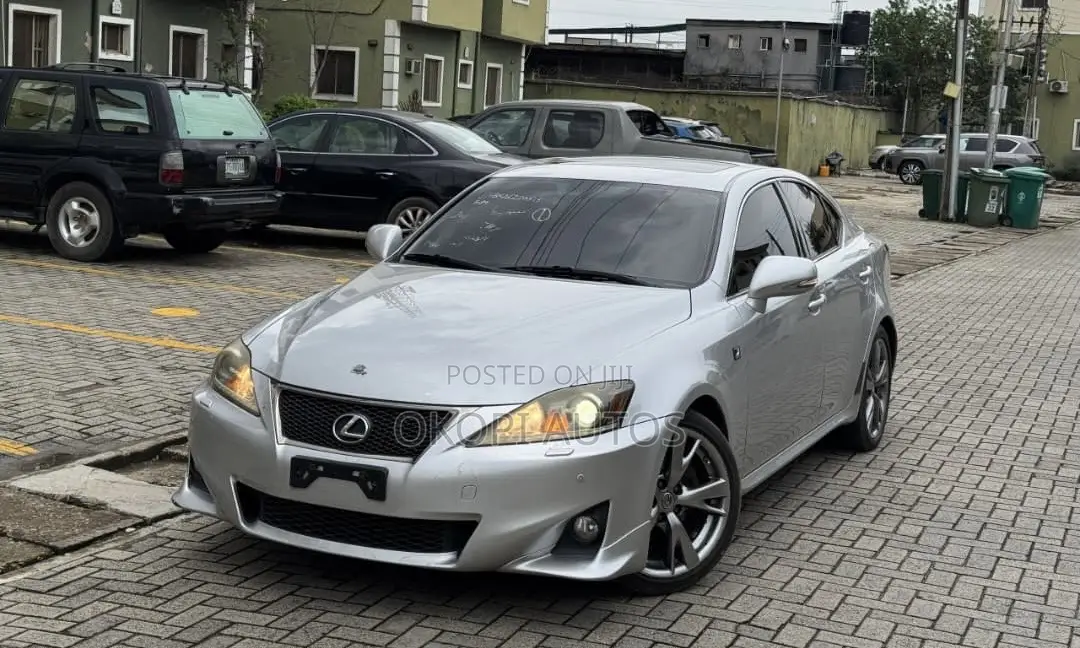 Lexus IS 2012 Silver