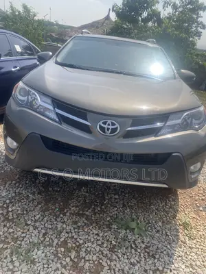 Toyota RAV4 Limited 4dr SUV AWD (2.5L 4cyl 6A) 2014 Gray