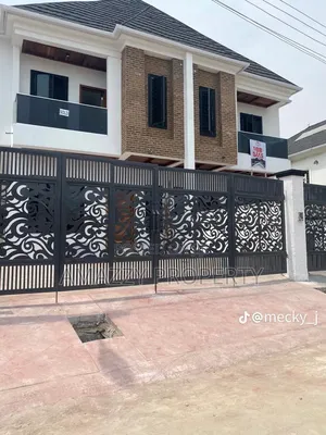 3bdrm Duplex in Oral Estate ,Ikota for sale