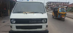 Volkswagen Transporter 2000 White