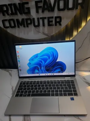 Laptop HP EliteBook 1040 G8 16GB Intel Core i7 SSD 512GB