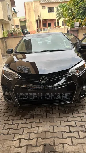 Toyota Corolla S 4dr Sedan (1.8L 4cyl CVT) 2016 Black