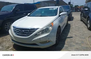 Hyundai Sonata Limited 2.0T w/17" Wheels (2.0L 4cyl 6A) 2011 White