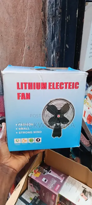 High Quality Rotatable Rechargeable Fan