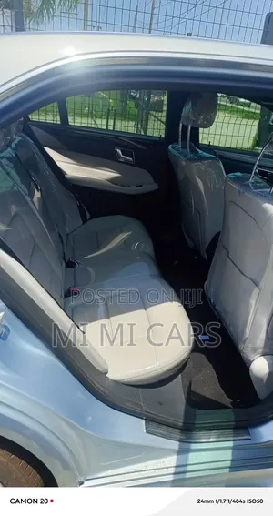 Mercedes-Benz E350 Base 4Matic Sedan AWD (3.5L 6cyl 7A) 2016 Blue