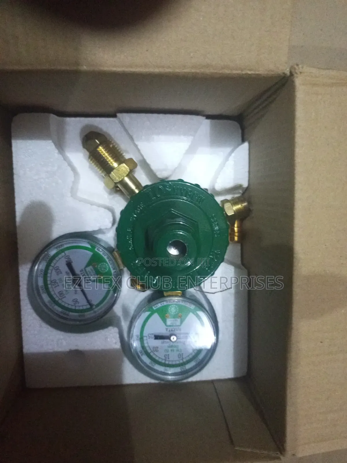 Oxygen Regulator