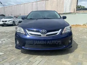 Toyota Corolla 2012 Blue