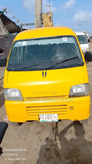 Suzuki Every 2010 Yellow