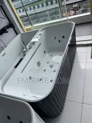 Special England Bathtub With Water Falling and Tap Mixer