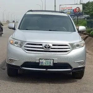 Toyota Highlander 2011 Silver