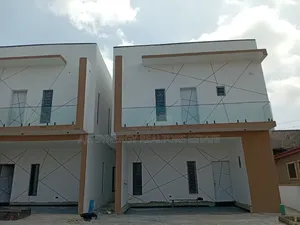 4bdrm Townhouse/Terrace in Thomas Estate for sale
