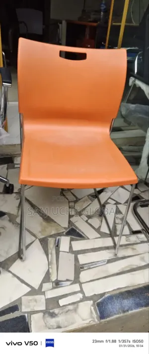 Plastic Restaurant Chair