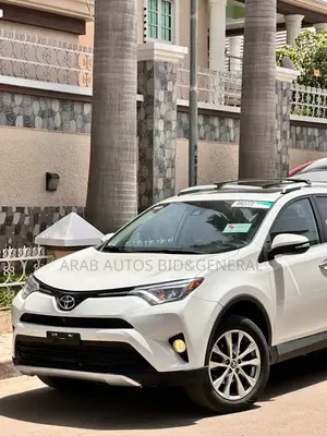Toyota RAV4 Limited FWD (2.5L 4cyl 6A) 2016 White