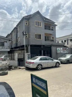 3bdrm Block of Flats in Surulere, Masha for sale