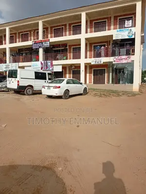 Second Floor Shop Space for Rent