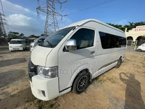 Toyota Grand HiAce 2018 White