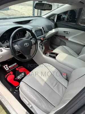 Toyota Venza XLE 2009 Gray