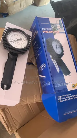 Heavy-Duty Tire Pressure Gauge