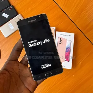 Samsung Galaxy J5 16 GB