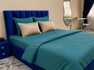 Guarantee Diver, Bedsheet and 4 Pillow Covers